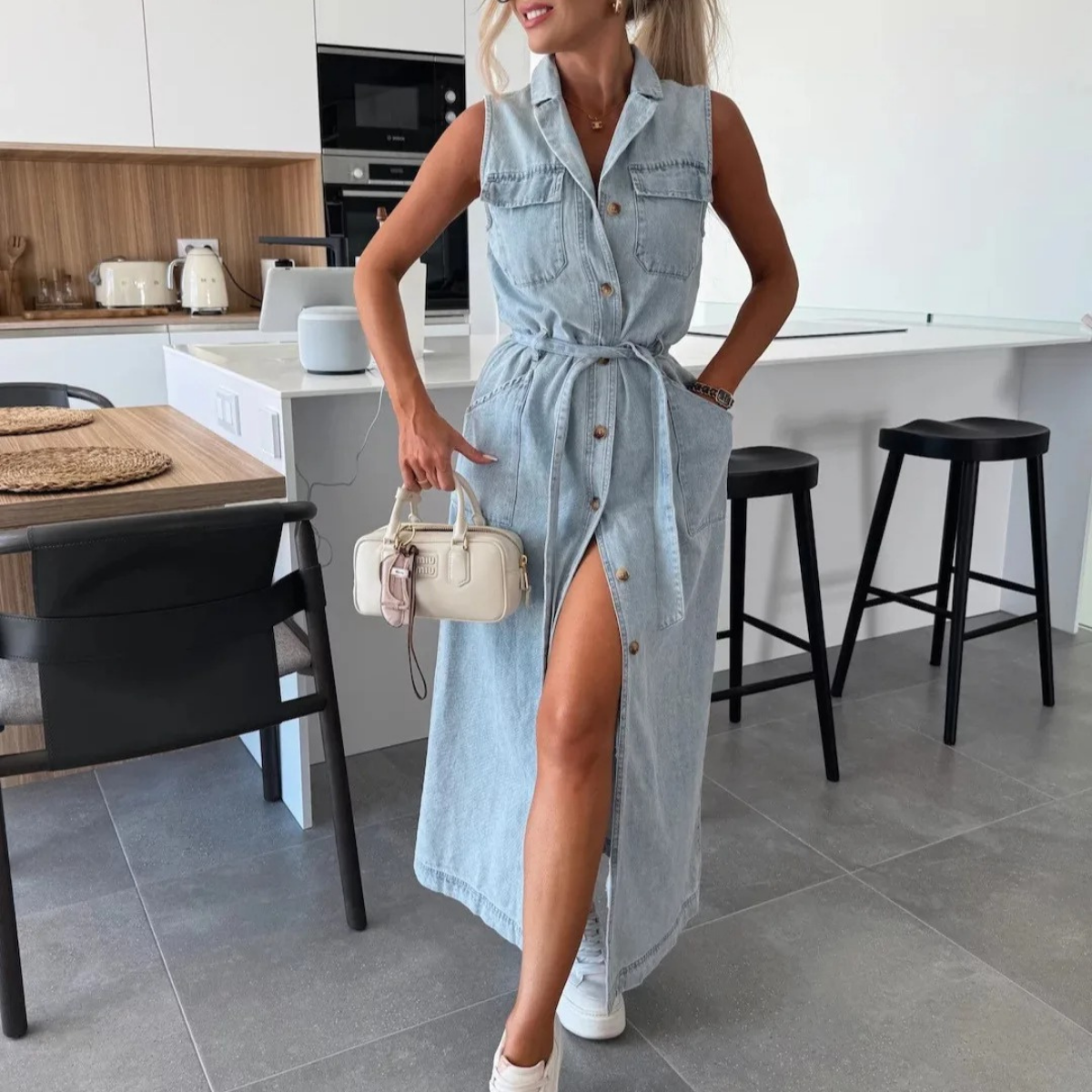 Nina - Luftig klänning i denim