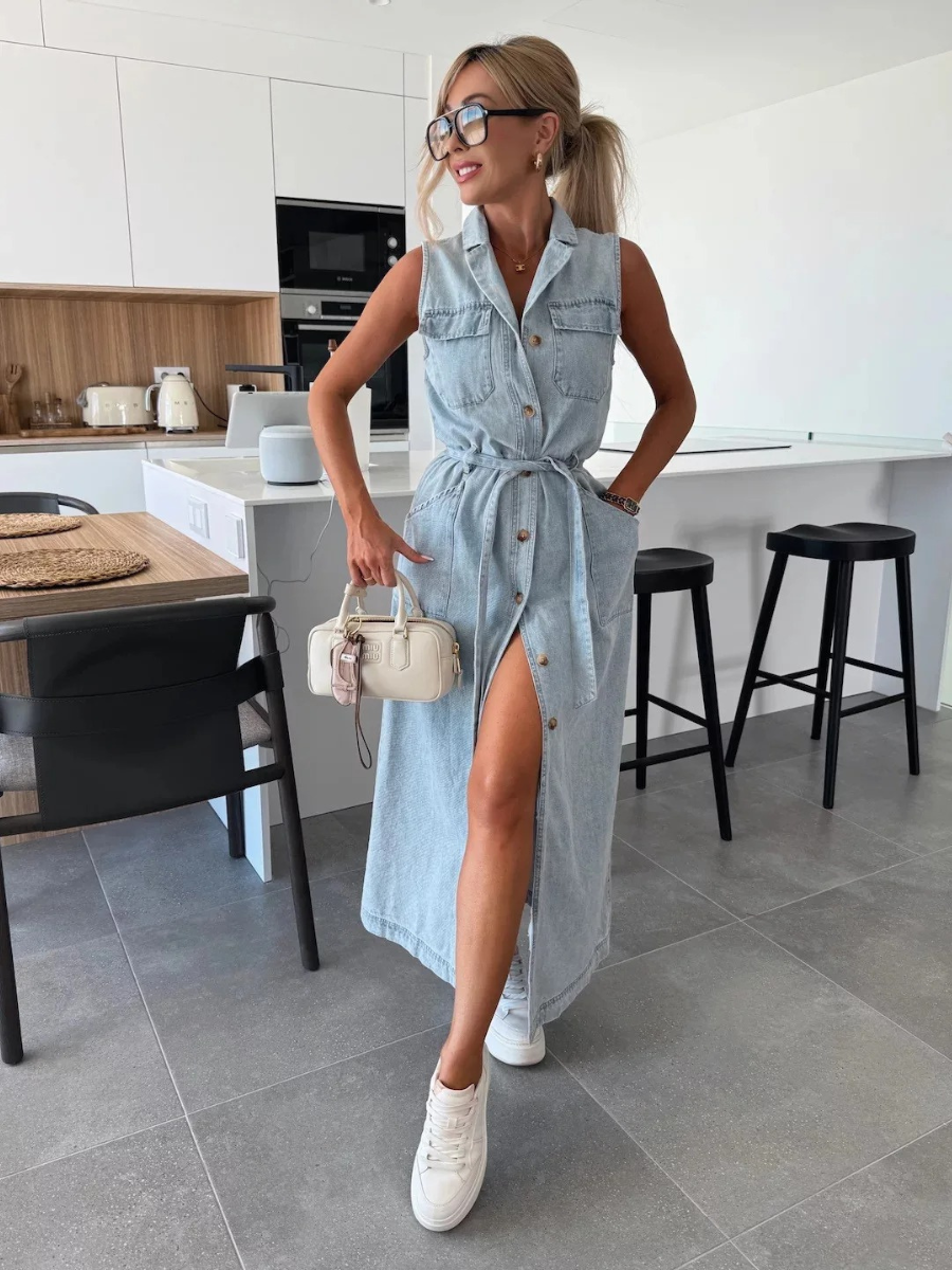Nina - Luftig klänning i denim