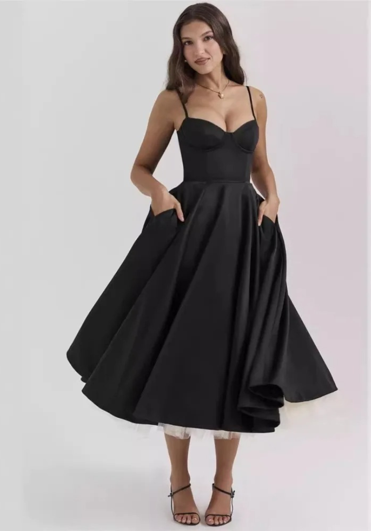 Birgit - Elegant sommarklänning